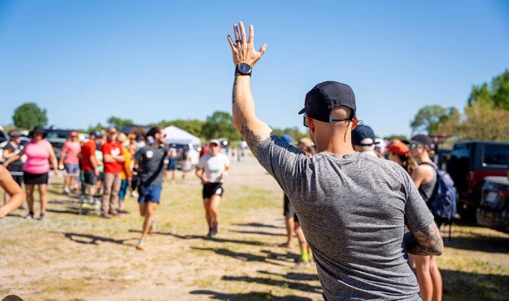 The Role of Crew Support in Ultramarathon Performance